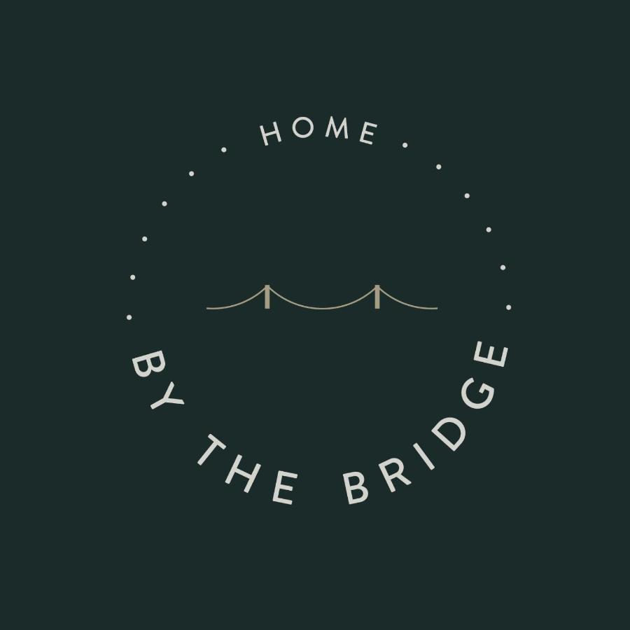 Home By The Bridge Hotel Kamphaeng Phet Exteriör bild