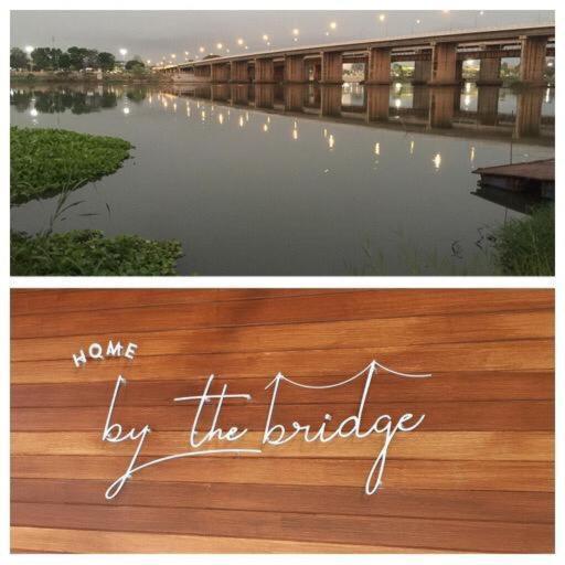 Home By The Bridge Hotel Kamphaeng Phet Exteriör bild